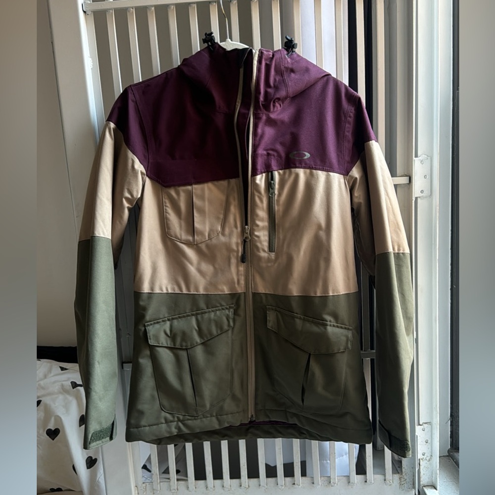 Oakley Women’s Snowboard Jacket - XS -  Rasta - Y2K 2000s